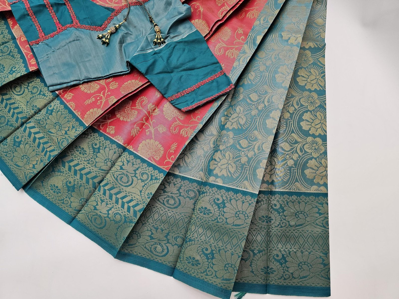 il_fullxfull.6322394733_bq5r.jpg Elegant Tissue Silk Saree: Peach and Green Weaving Work, Stitched Blouse - Image 6