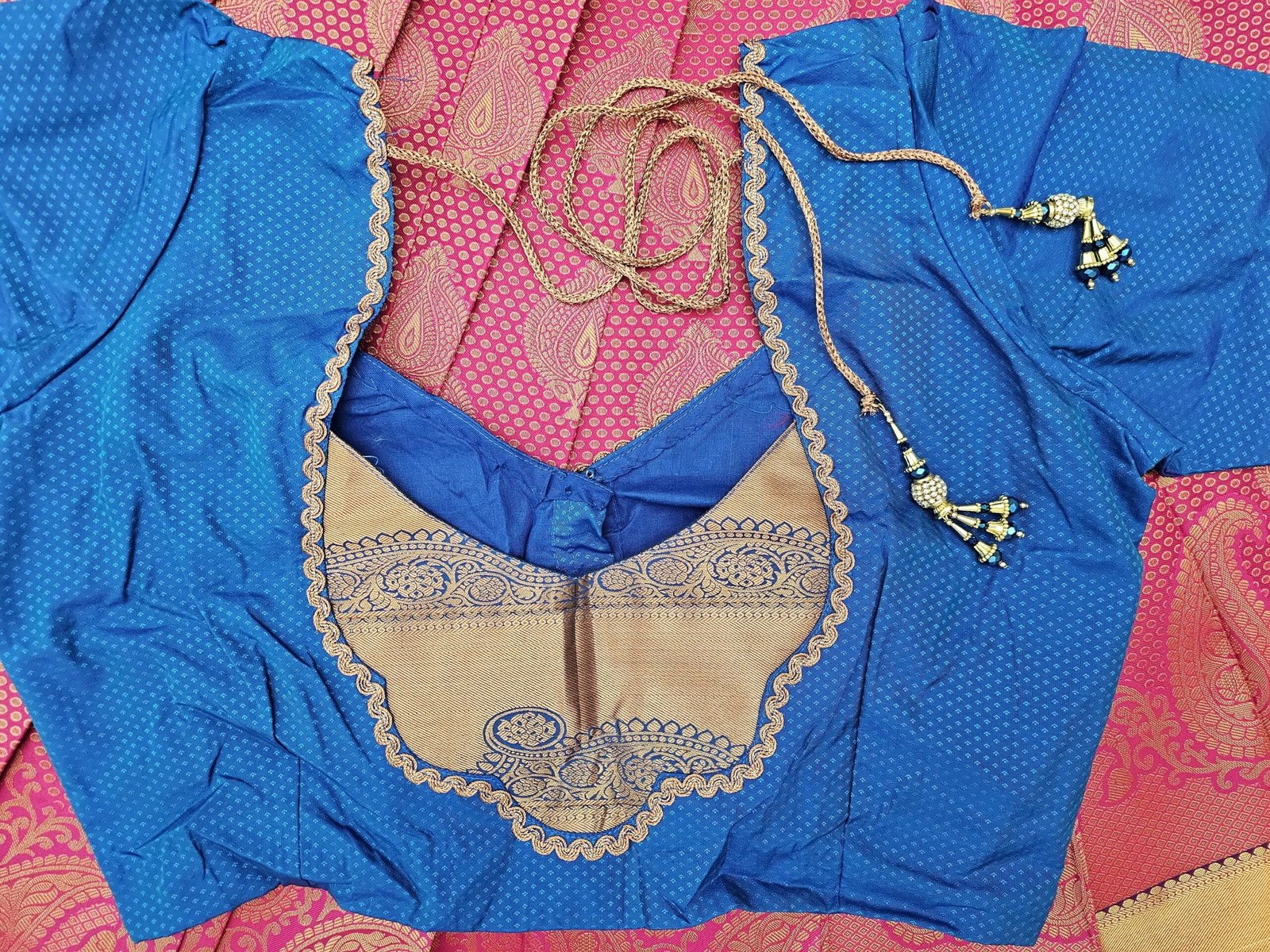 il_fullxfull.6268784330_mfvj.jpg Pink Kanchipuram Silk Saree: Stitched Blouse, Woven Design - Image 5
