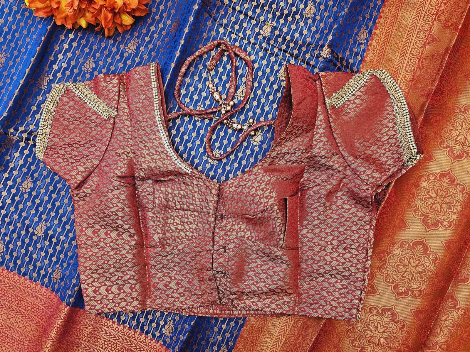 il_fullxfull.6274480844_ogqw.jpg Elegant Soft Silk Saree: Blue & Red Weaving, Stitched Designer Blouse - Image 4