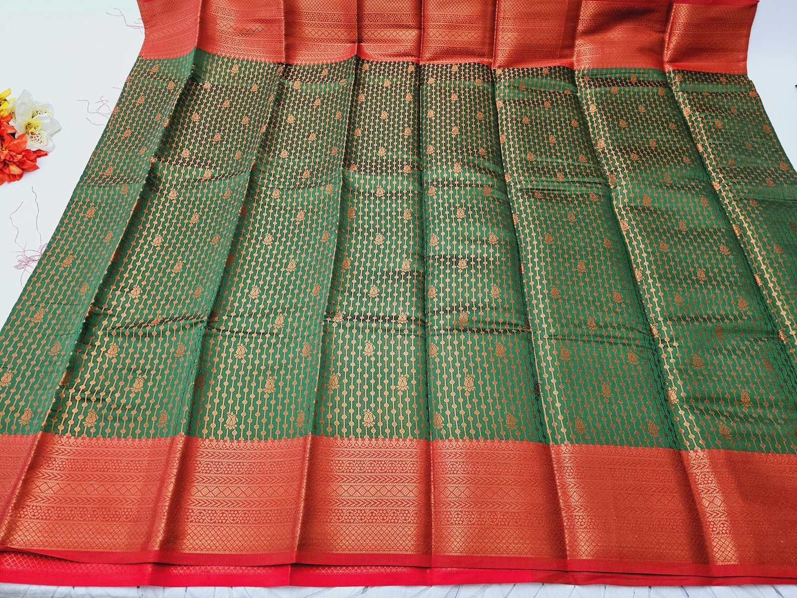 il_fullxfull.6322539773_tf77.jpg Elegant Green and Red Silk Saree: Woven Design, Stitched Designer Blouse - Image 9